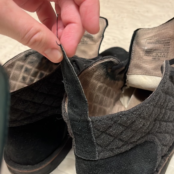 Andrew Marc Dorchester Chukka Black Quilted Upper Boots (size 10.5) - Picture 7 of 9